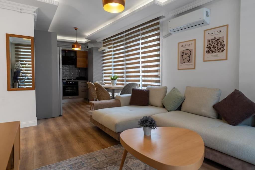 Appartement Luxury Scandinavian Design 2br Duplex Near Tomtom Istanboel